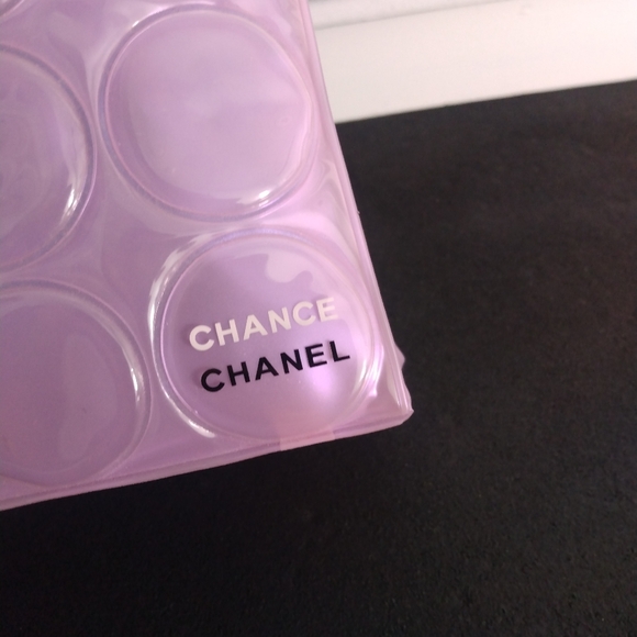 CHANEL Chance Pink Cosmetics Bag - Picture 2 of 6
